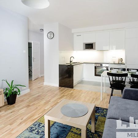 Millennium Manufaktura Blue Apartment วอร์ซอ ภายนอก รูปภาพ